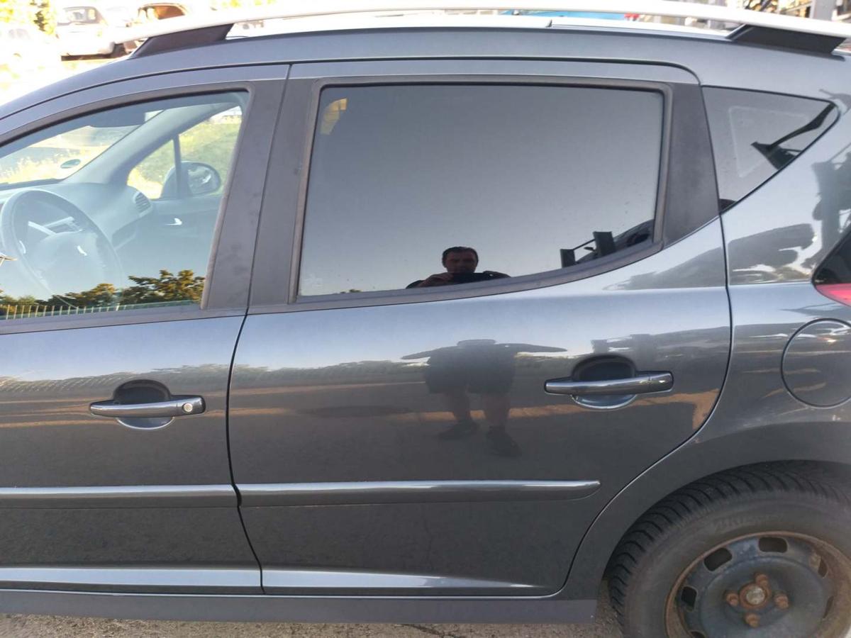 Peugeot 207SW original Tür hinten links KTP Grau Shark Kombi Rohbau Bj.2008